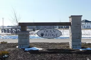 9766 N Migratory Ct, Mequon, WI 53097 - Photo 5