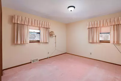 427 E Oak St, Viroqua, WI 54665 - Photo 11