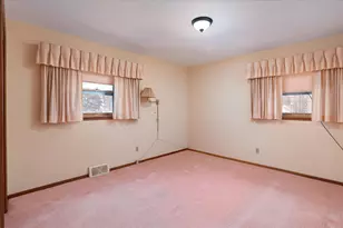 427 E Oak St, Viroqua, WI 54665 - Photo 11