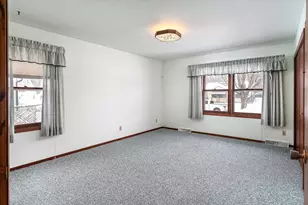 427 E Oak St, Viroqua, WI 54665 - Photo 9