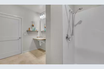 W4562  Lakepark Dr, Taycheedah, WI 54935 - Photo 13