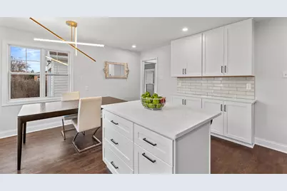 102 W Calumet Rd, Fox Point, WI 53217 - Photo 13