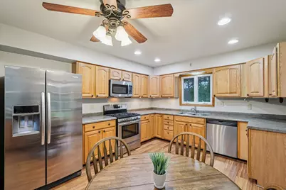 N7427  Hillendale Pkwy, Beaver Dam, WI 53916 - Photo 7