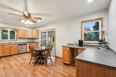 N7427  Hillendale Pkwy, Beaver Dam, WI 53916 - Photo 9