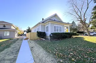 1103 Arcadian Ave, Waukesha, WI 53186 - Photo 5