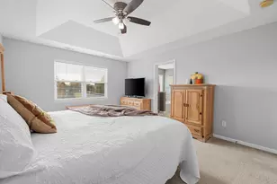 N42W22833 Beacon Ct, Pewaukee, WI 53072 - Photo 17
