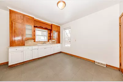 3465 N 1st St, Milwaukee, WI 53212 - Photo 7