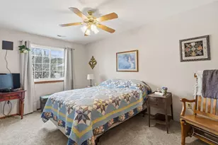 4821 Easy St, Delafield, WI 53029 - Photo 7