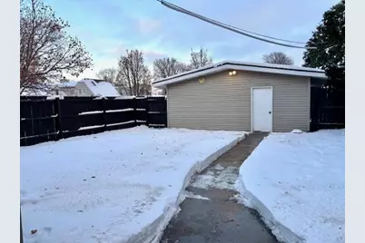 2921  Michigan Ave, Sheboygan, WI 53081 - Photo 3