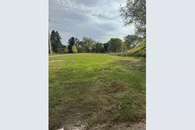 3420  4 Mile Rd, Racine, WI 53404 - Photo 3