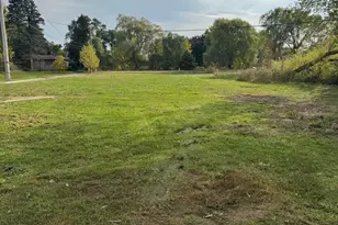 3420 4 Mile Rd, Racine, WI 53404 - Photo 3