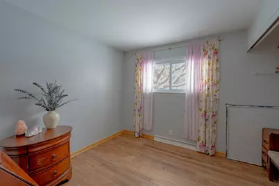 8855 W Forest Home Ave, Greendale, WI 53129 - Photo 15