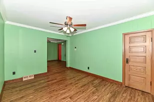 925 E Wisconsin St, Delavan, WI 53115 - Photo 7