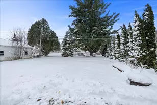 411 Western Ave, Plymouth, WI 53073 - Photo 19