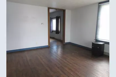 1325 S 11th St, Sheboygan, WI 53081 - Photo 3