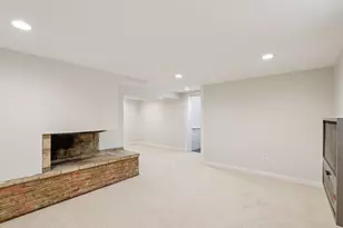 3228 S 15th St, Milwaukee, WI 53215 - Photo 31