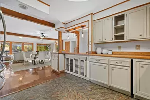 12763 N East Shoreland Dr, Mequon, WI 53092 - Photo 17