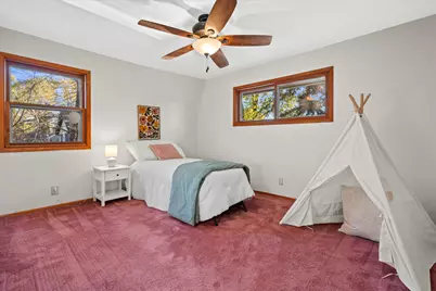 12763 N East Shoreland Dr, Mequon, WI 53092 - Photo 41