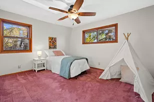 12763 N East Shoreland Dr, Mequon, WI 53092 - Photo 41