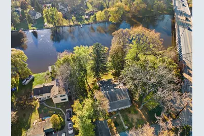 12763 N East Shoreland Dr, Mequon, WI 53092 - Photo 59