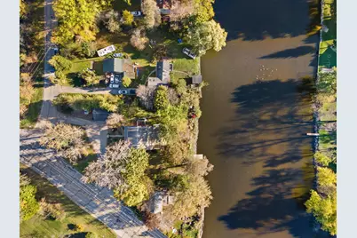 12763 N East Shoreland Dr, Mequon, WI 53092 - Photo 57