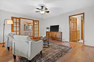 12763 N East Shoreland Dr, Mequon, WI 53092 - Photo 9