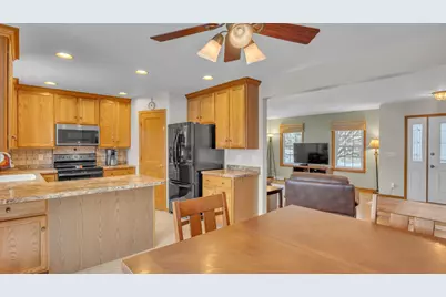 N6559  Carrington Dr, Fond du Lac, WI 54937 - Photo 7