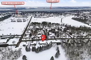 404 Grove St, Lake Mills, WI 53551 - Photo 3