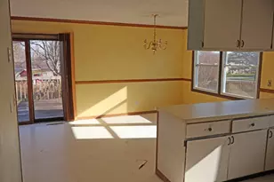 110 Lakeview Ct, Tomah, WI 54660 - Photo 7