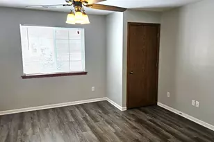 4887 Easy St, Delafield, WI 53029 - Photo 13