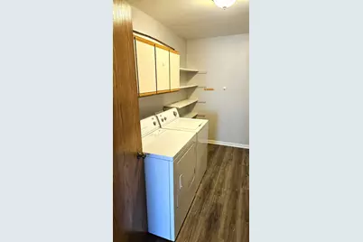 4887  Easy St #11, Delafield, WI 53029 - Photo 15