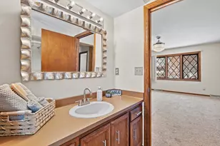 S14W31855 High Meadow Ln, Genesee, WI 53018 - Photo 25