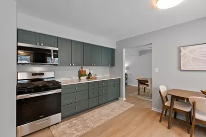 157 S Regis Rd, Saukville, WI 53080 - Photo 7