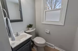 157 S Regis Rd, Saukville, WI 53080 - Photo 9