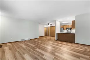 831 Devonshire Ln, West Bend, WI 53090 - Photo 5