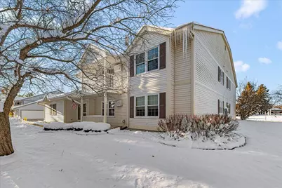 831  Devonshire Ln #D, West Bend, WI 53090 - Photo 17
