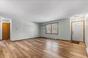 831 Devonshire Ln, West Bend, WI 53090 - Photo 3