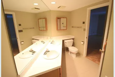 333  Lake Ave #502, Racine, WI 53403 - Photo 17