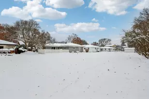 1120 Hemlock Ln, Waukesha, WI 53189 - Photo 17