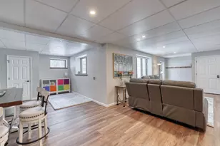 S77W19942 Holly Patch Ct, Muskego, WI 53150 - Photo 47