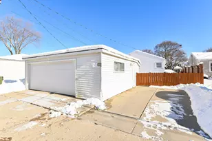 3819 S 53rd St, Milwaukee, WI 53220 - Photo 39