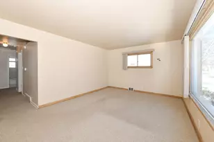 3819 S 53rd St, Milwaukee, WI 53220 - Photo 7