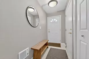 6936 Dale Dr, Racine, WI 53402 - Photo 17