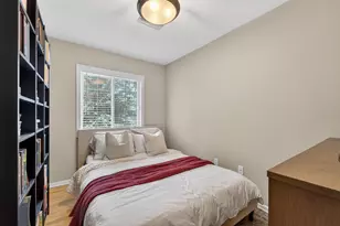 6936 Dale Dr, Racine, WI 53402 - Photo 15