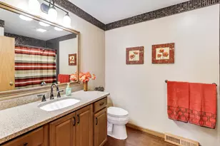 W312S8869 Cherokee Pass, Mukwonago, WI 53149 - Photo 31