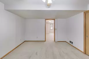 W312S8869 Cherokee Pass, Mukwonago, WI 53149 - Photo 41