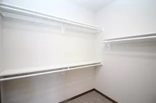 522 Calvin Ln, Racine, WI 53406 - Photo 5