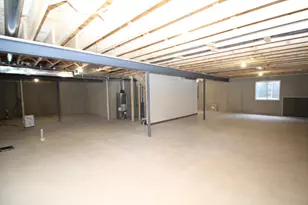 522 Calvin Ln, Racine, WI 53406 - Photo 21