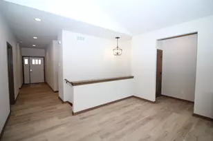 522 Calvin Ln, Racine, WI 53406 - Photo 3