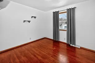 N39W5483 Wilshire Dr, Cedarburg, WI 53012 - Photo 13